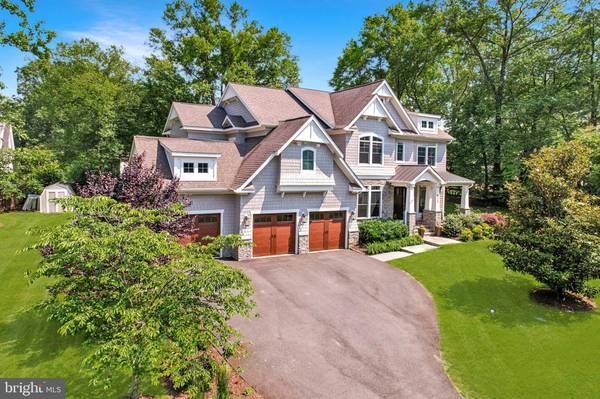 525 DRUID HILL RD NE, Vienna, VA 22180