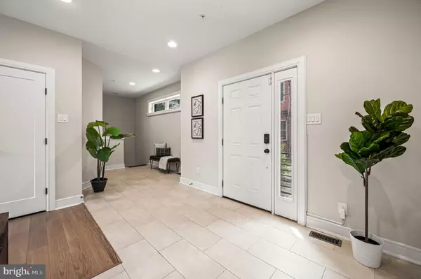 Philadelphia, PA 19147,105 ALTER ST