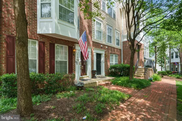 Alexandria, VA 22304,5104 ENGLISH TER
