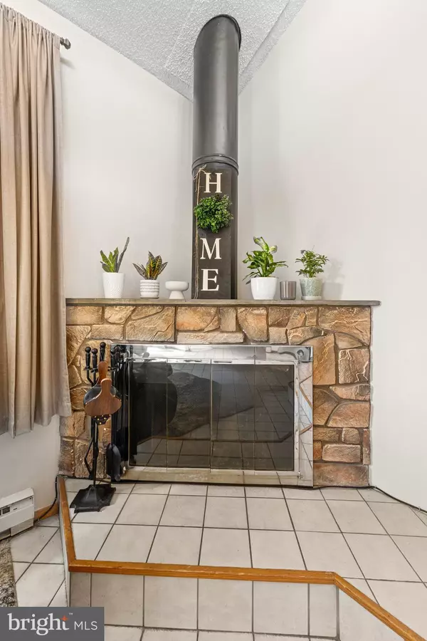 Philadelphia, PA 19114,9207 HEGERMAN ST