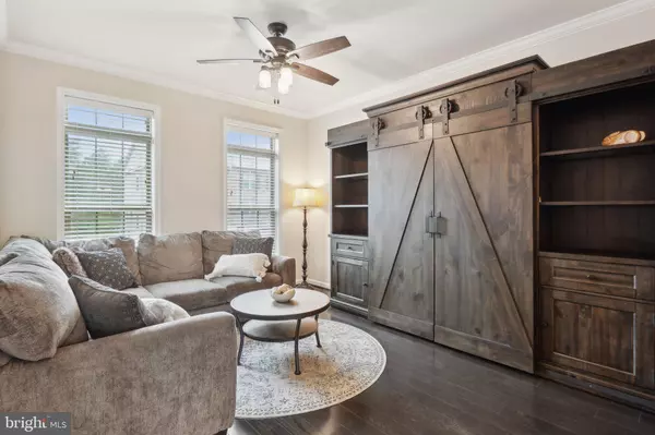 Haymarket, VA 20169,15915 DARLING PL