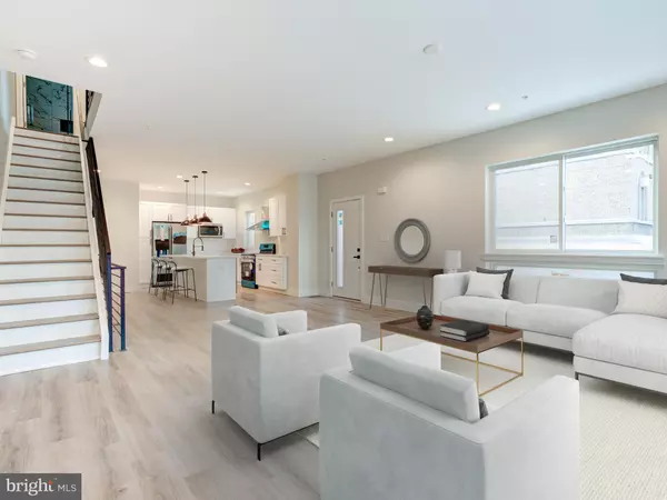 632 MOYER ST, Philadelphia, PA 19125