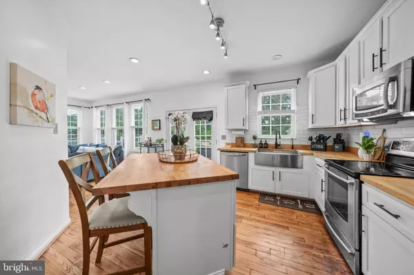 Manassas, VA 20112,9401 HERSCH FARM LN