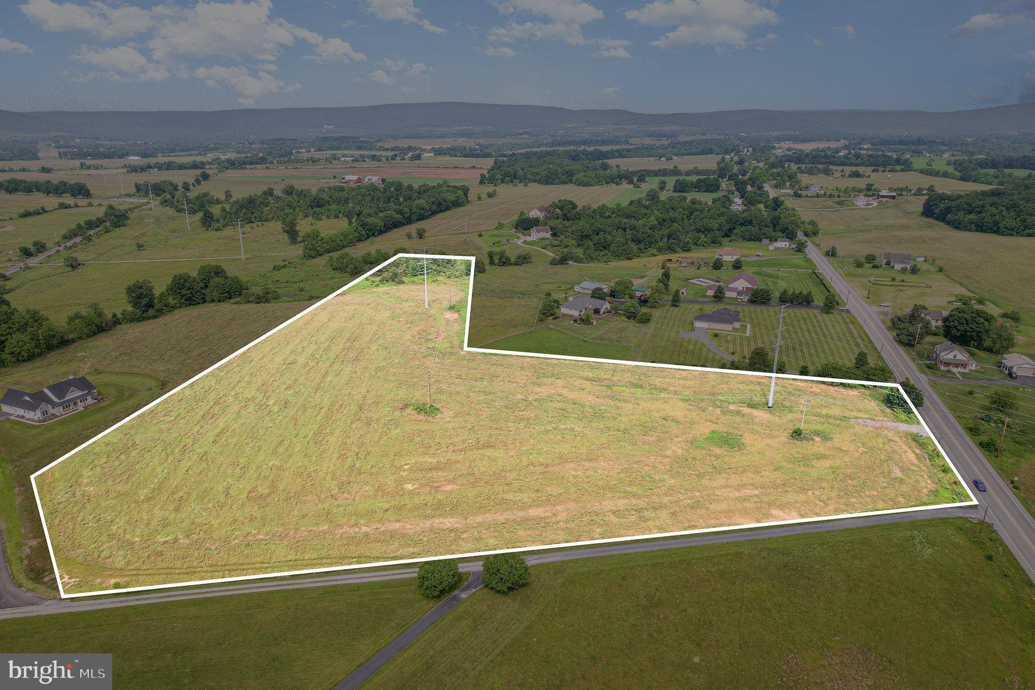 2170 CHAMBERSBURG RD, Gettysburg, PA 17325