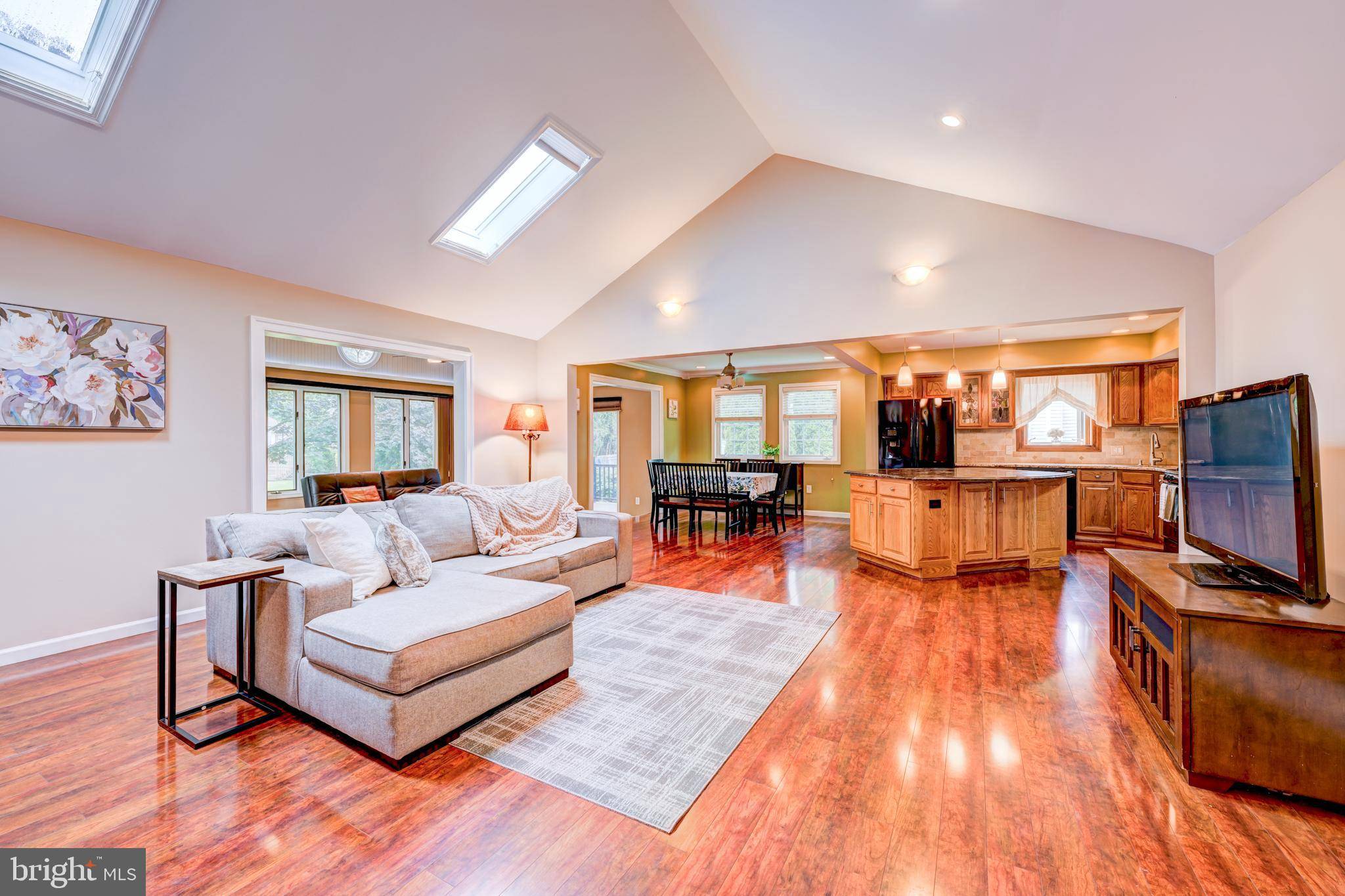 Langhorne, PA 19053,1006 MANOR LN