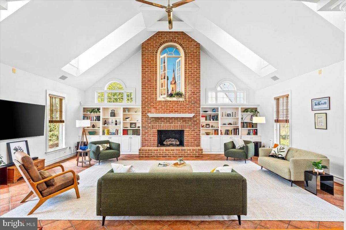 Frederick, MD 21701,700 ROSEMONT AVE