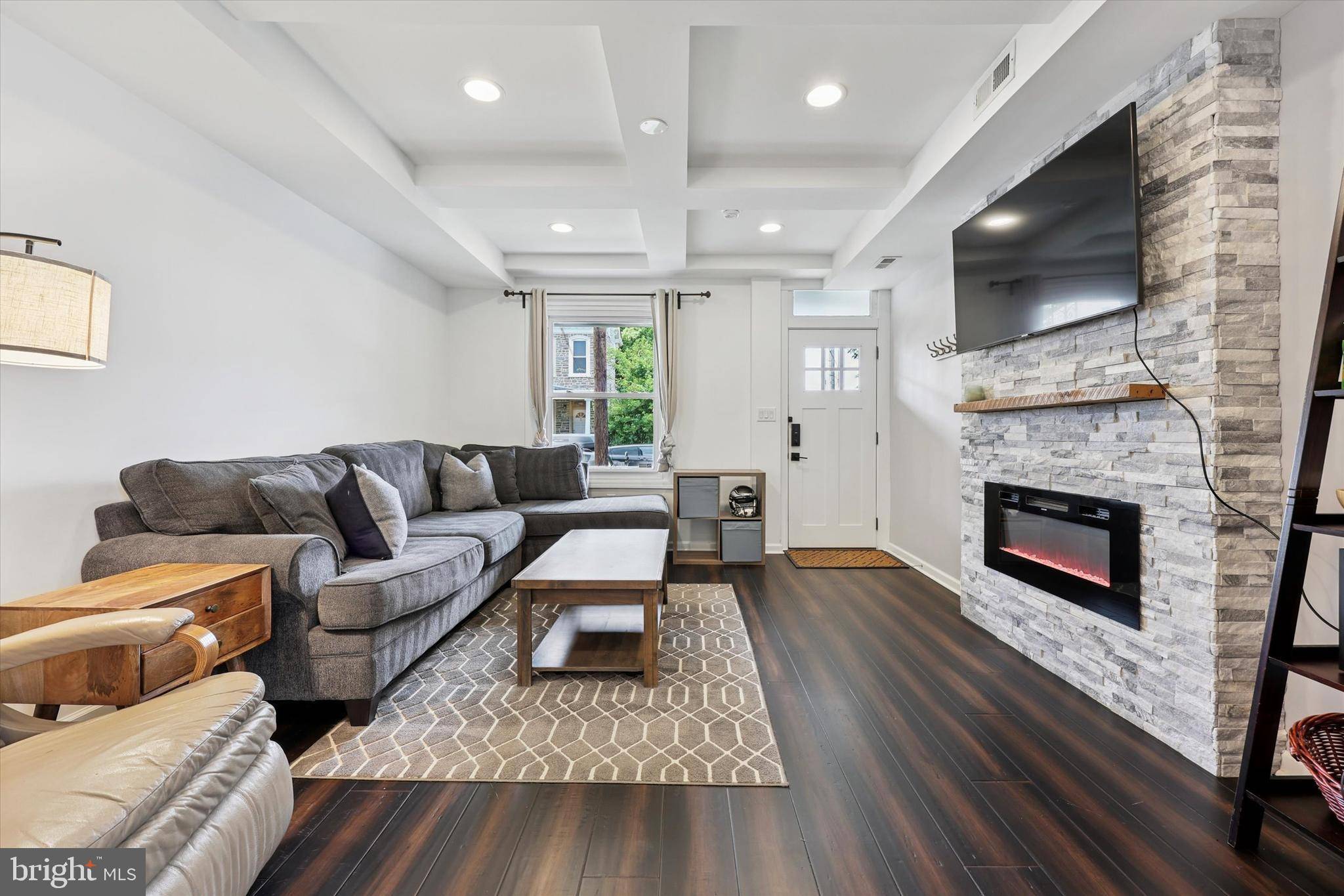 Philadelphia, PA 19128,359 LEMONTE ST