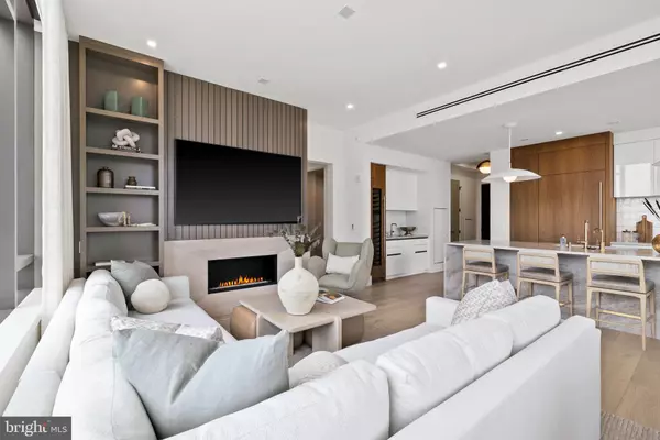 Philadelphia, PA 19103,1911 WALNUT ST #2804