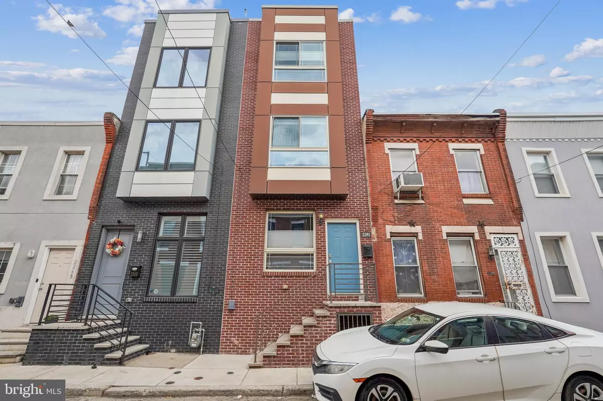 Philadelphia, PA 19146,2241 SEARS ST