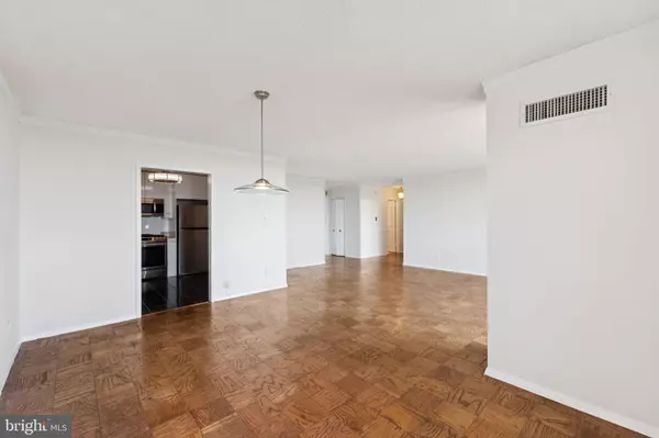 Bethesda, MD 20814,5225 POOKS HILL RD #1204S