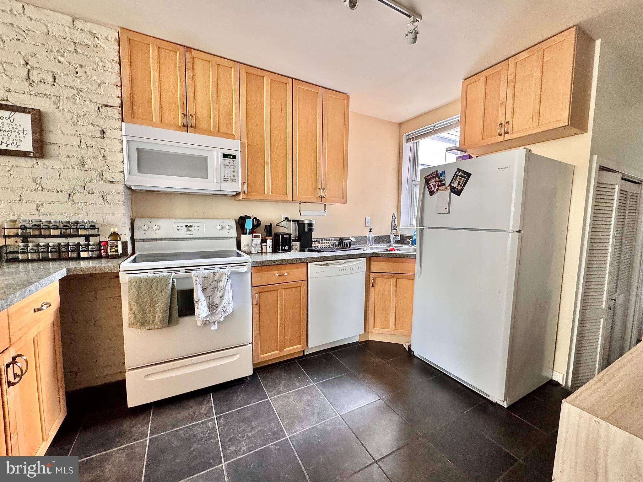 Philadelphia, PA 19146,749 S 22ND ST #2