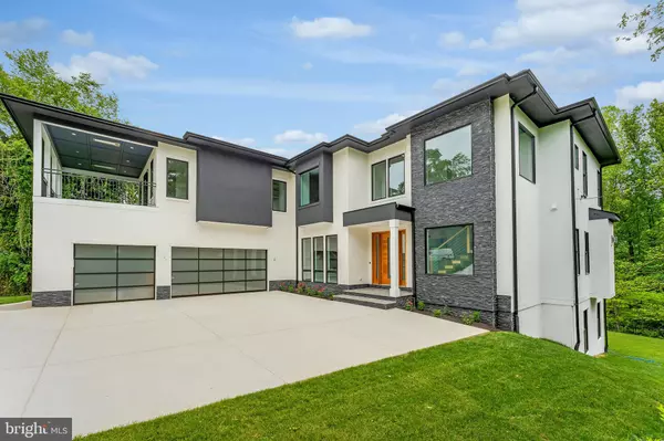 1434 WAGGAMAN CIR, Mclean, VA 22101