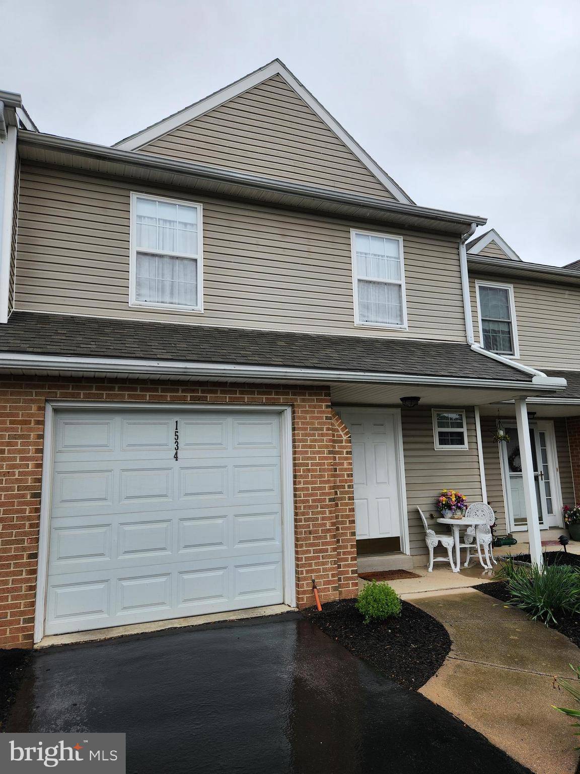 Hummelstown, PA 17036,1534 MACINTOSH WAY