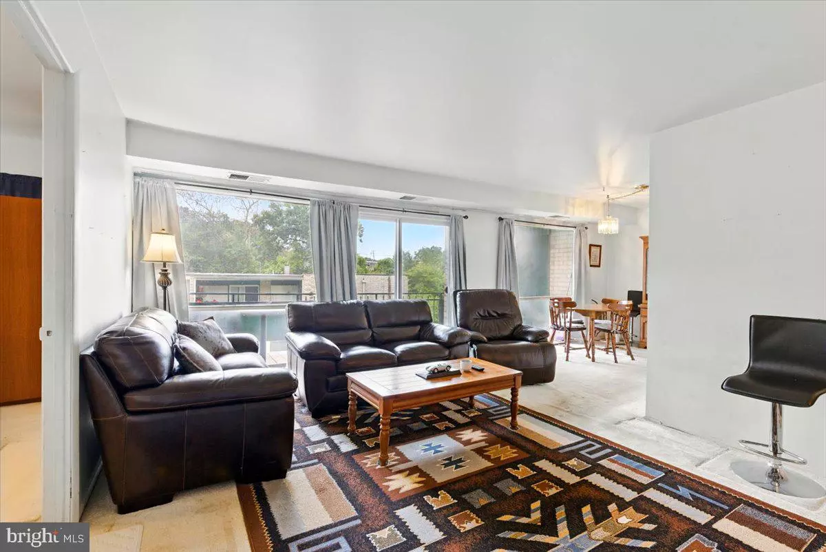 Hyattsville, MD 20783,9272 ADELPHI #103