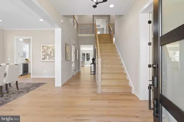 Vienna, VA 22182,1749 BEULAH RD