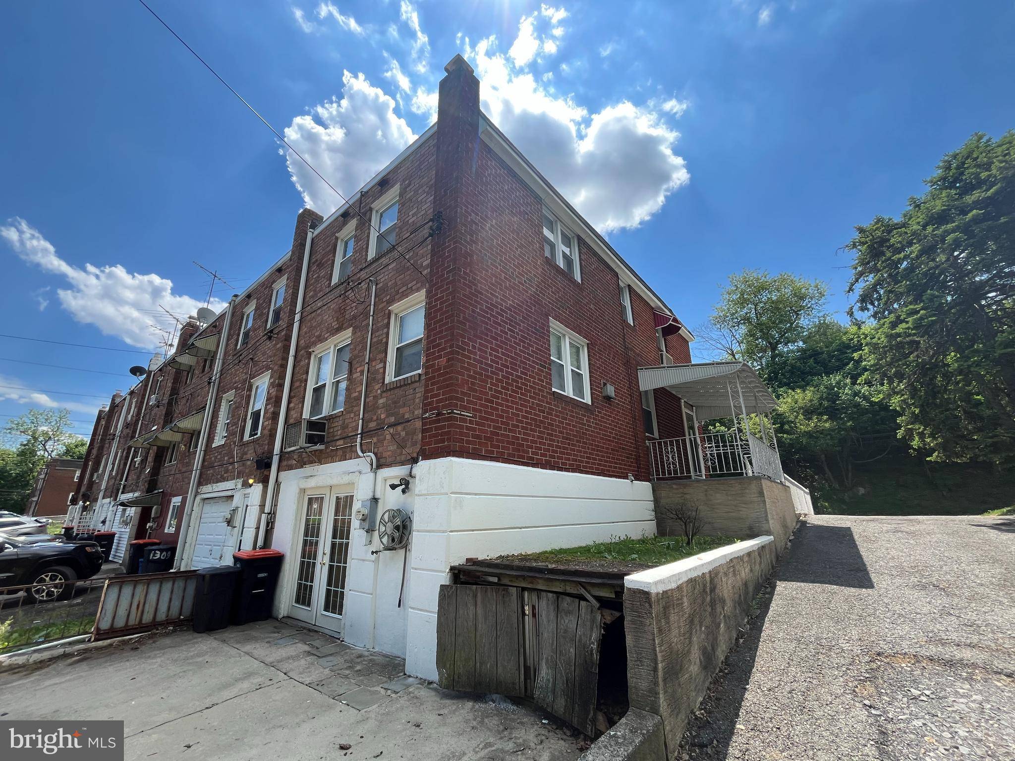 Chester, PA 19013,1313 KERLIN ST