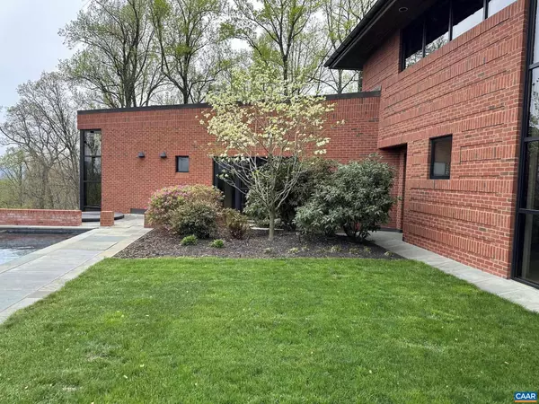 Charlottesville, VA 22903,Address not disclosed