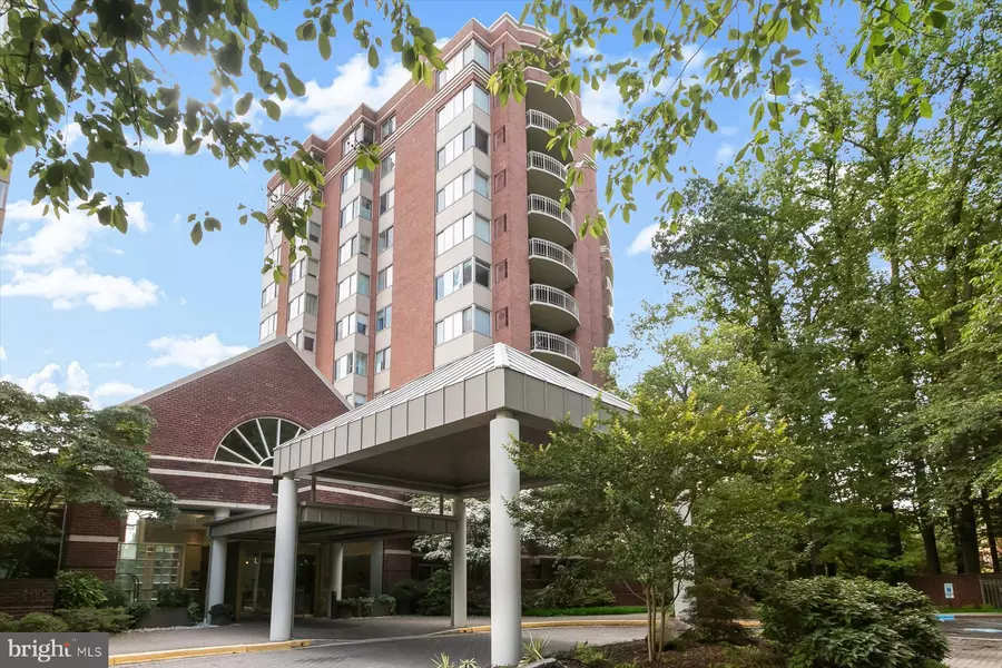 5802 NICHOLSON LN #2-407, Rockville, MD 20852