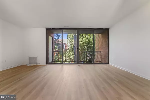 Gaithersburg, MD 20878,768 QUINCE ORCHARD BLVD #768-101