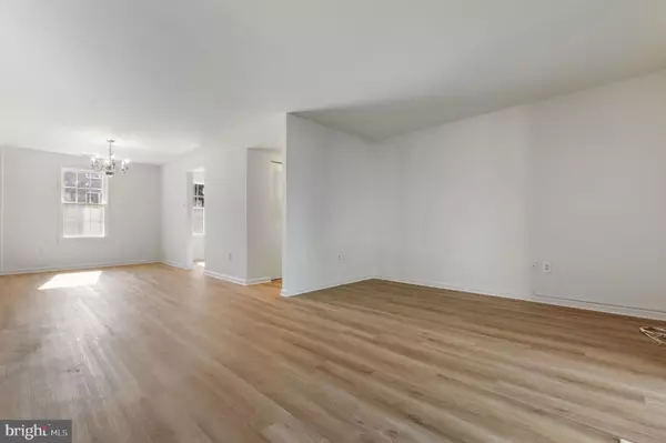 Gaithersburg, MD 20878,768 QUINCE ORCHARD BLVD #768-101