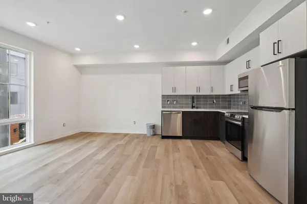 Philadelphia, PA 19125,1828 FRANKFORD AVENUE #302