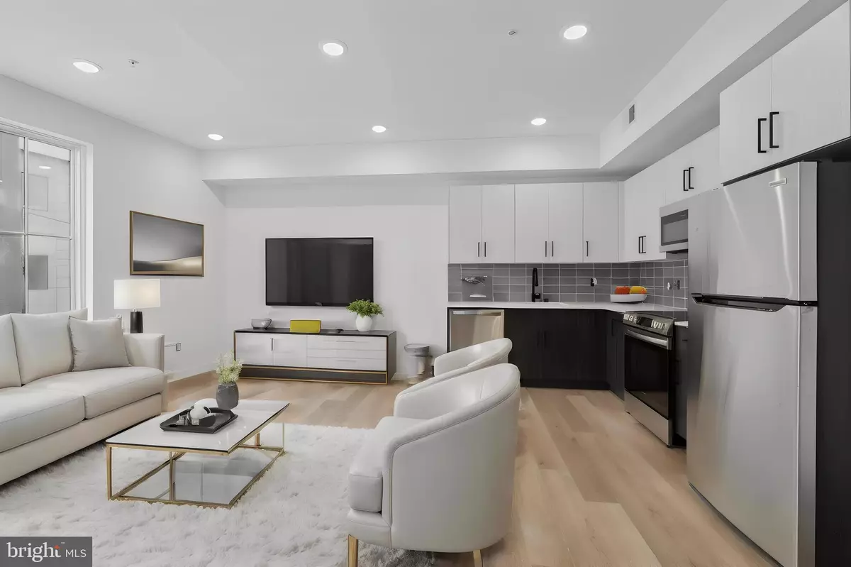Philadelphia, PA 19125,1828 FRANKFORD AVENUE #302
