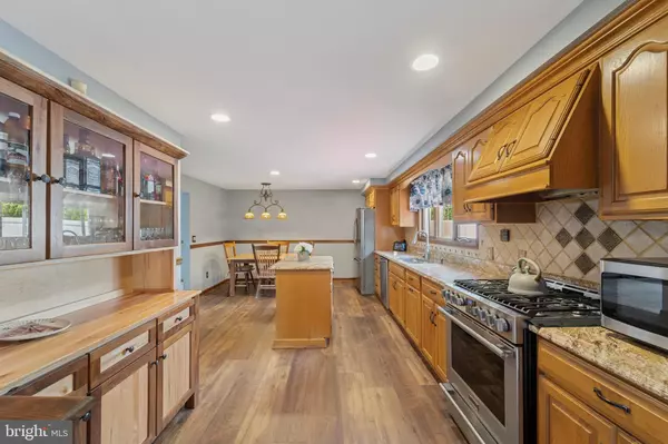 Hamilton, NJ 08610,14 YORKSHIRE RD