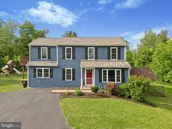 1860 PERKIOMENVILLE RD, Harleysville, PA 19438