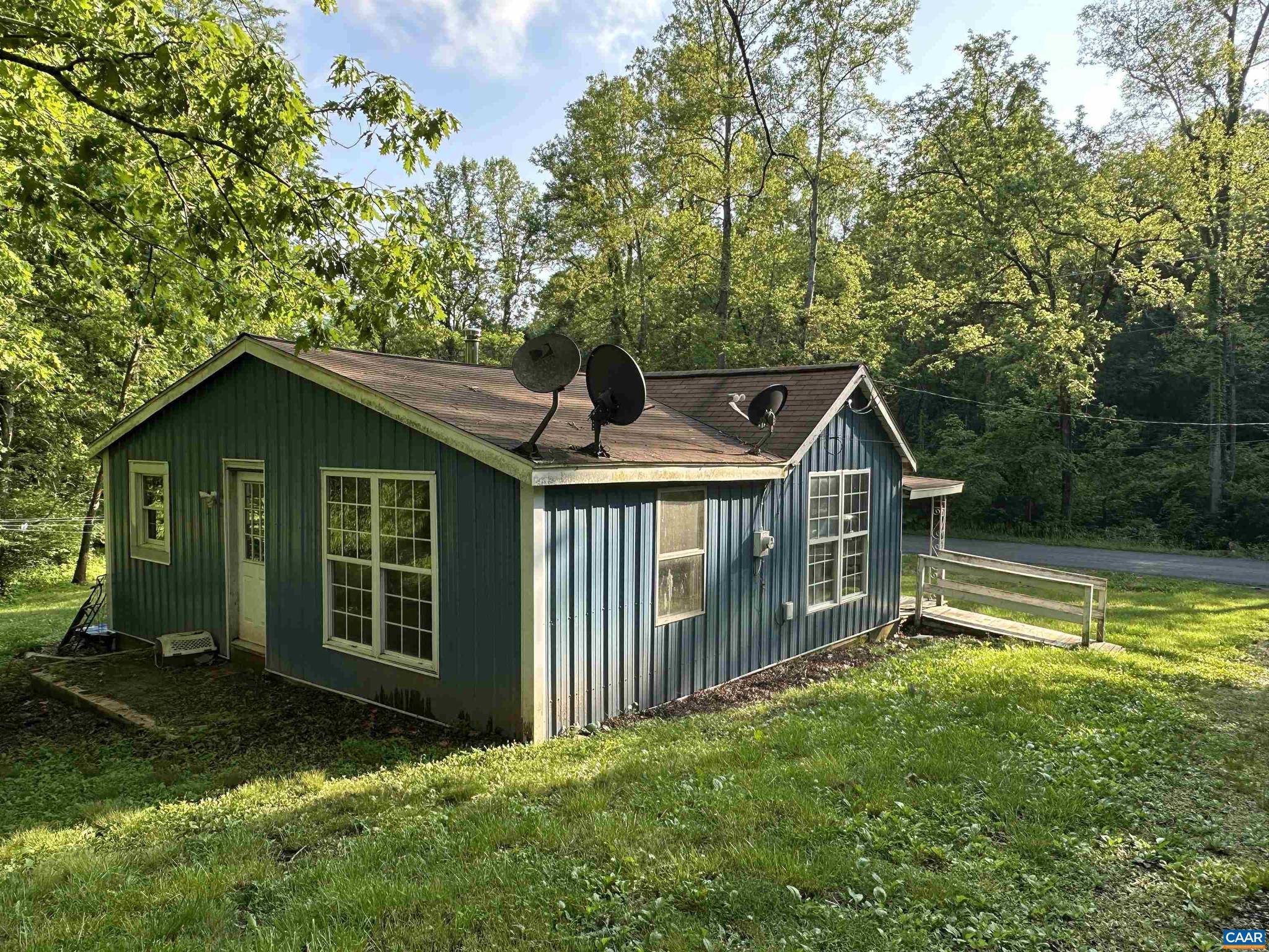 Gladstone, VA 24553,2598 MEADOW CREEK RD