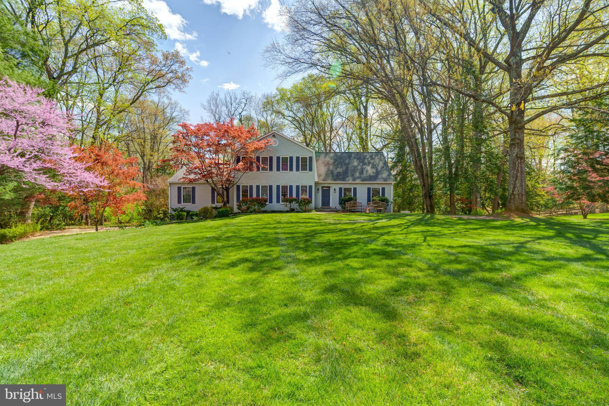 Herndon, VA 20171,12209 LAKE JAMES DR