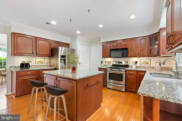 Woodbridge, VA 22193,4970 MANOR HOUSE CT