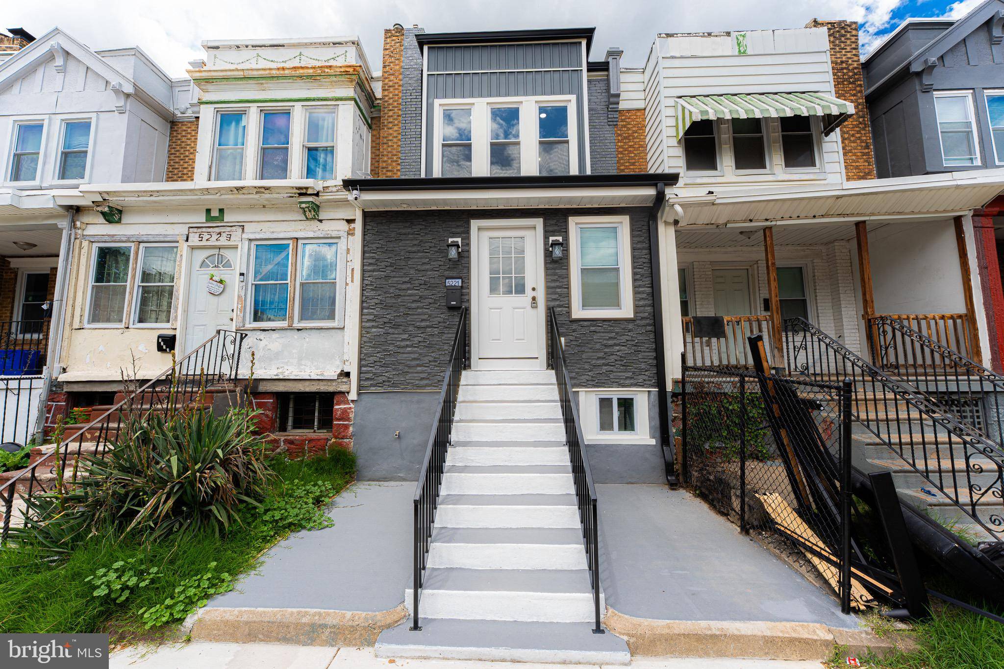 Philadelphia, PA 19143,5221 WARRINGTON AVE