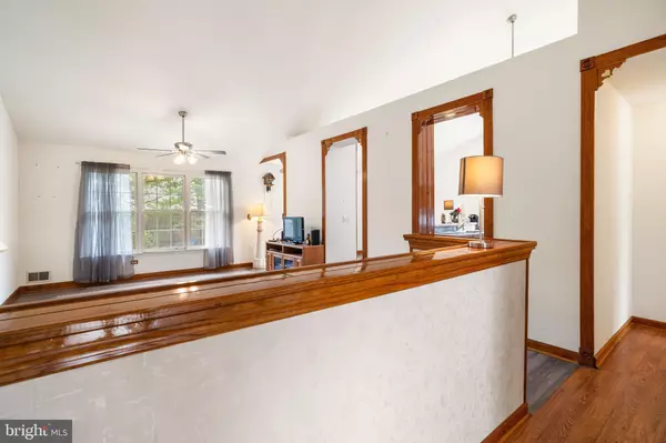 Manahawkin, NJ 08050,385 MERMAID DR