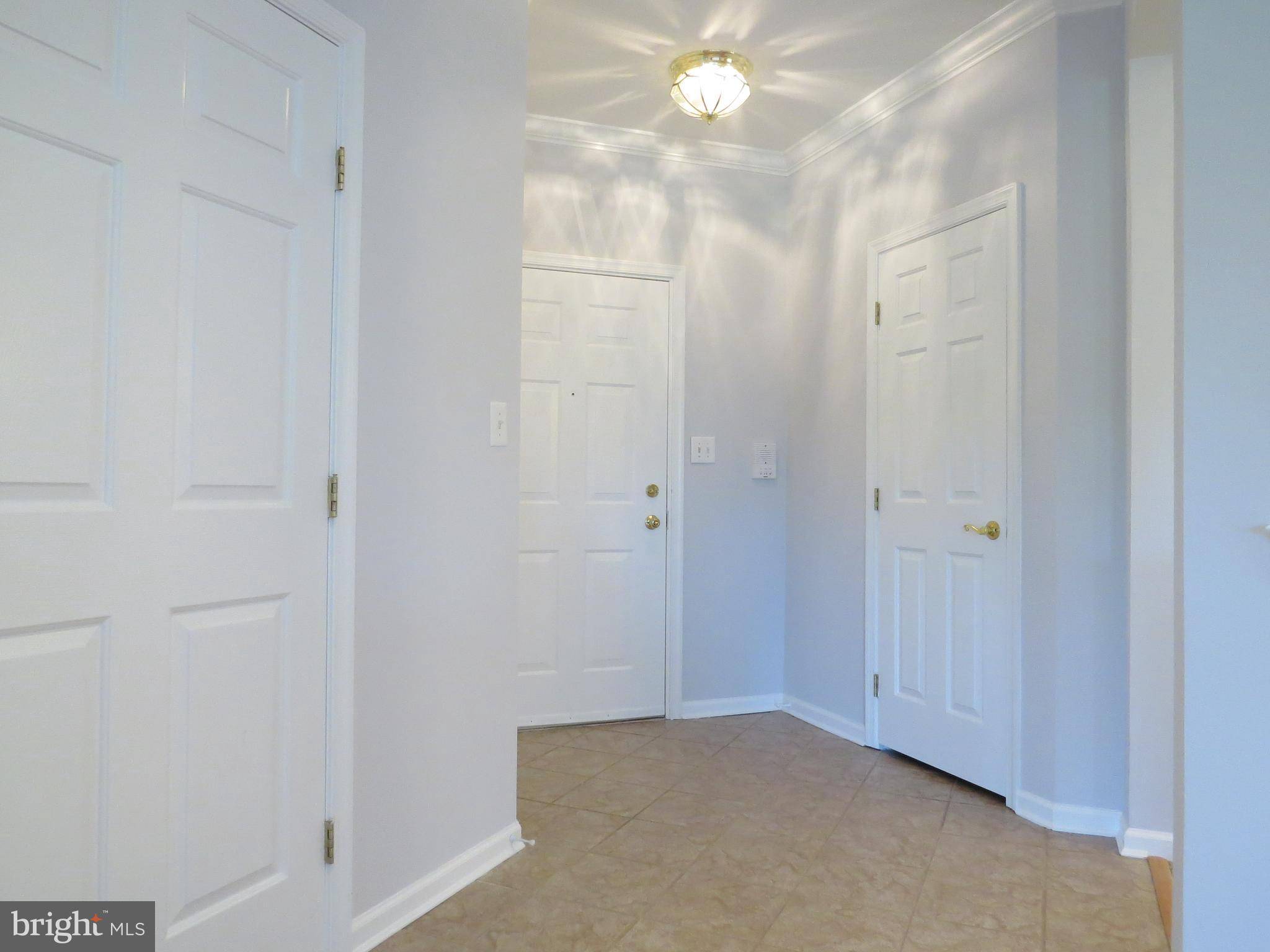Odenton, MD 21113,2604 CLARION CT #304