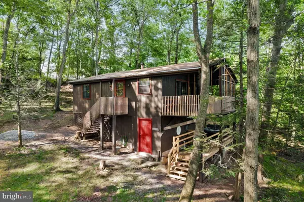 557 TRAPPER RIDGE LN, Hedgesville, WV 25427
