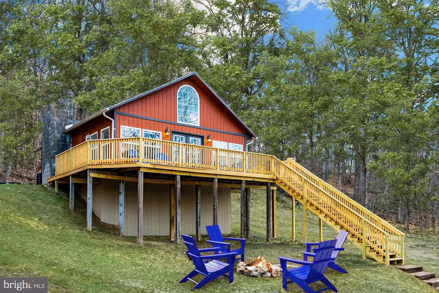 221 DEWDROP LN, Hedgesville, WV 25427