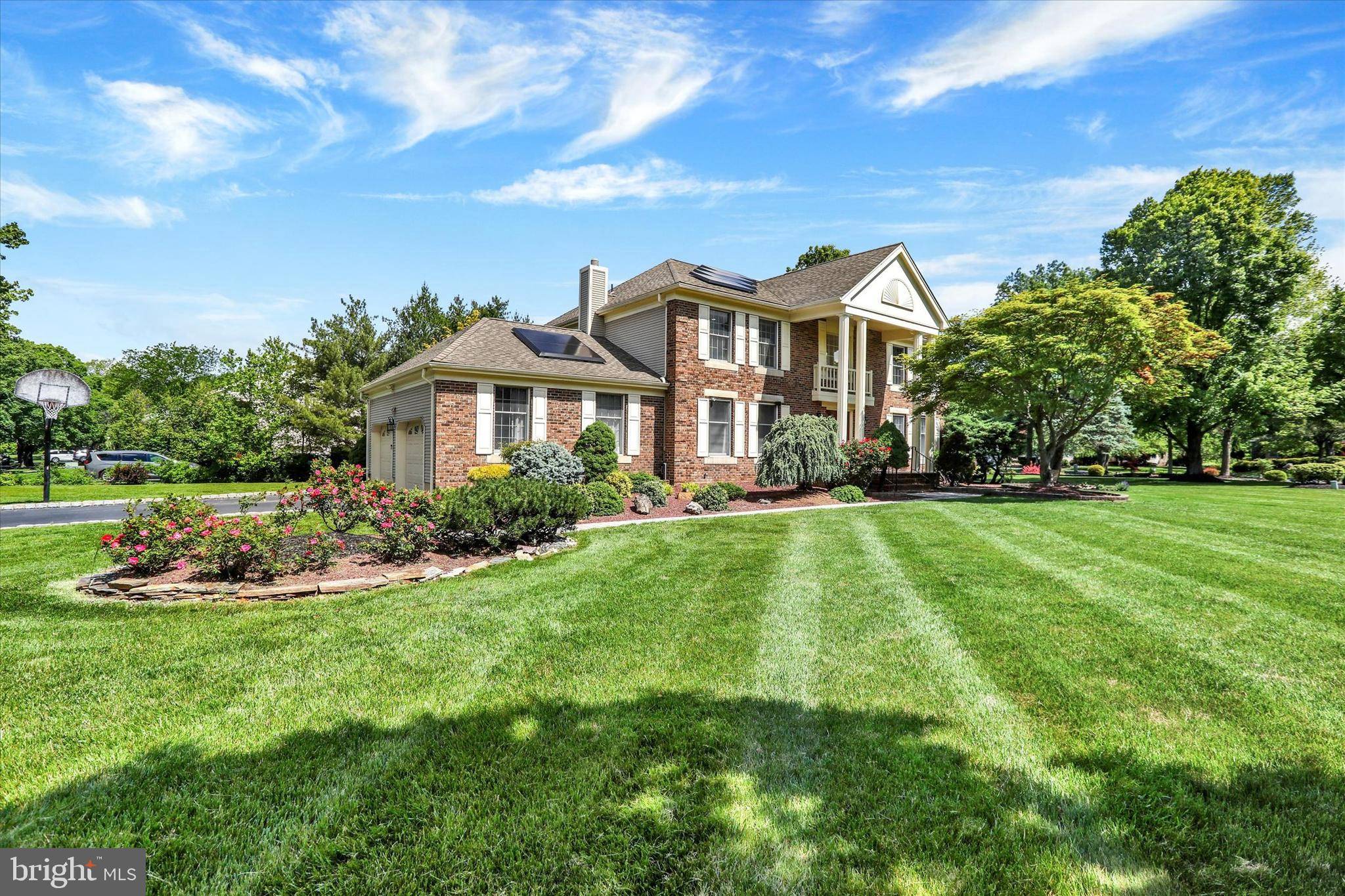 Princeton Junction, NJ 08550,1 REDWOOD CT