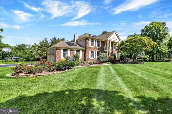 Princeton Junction, NJ 08550,1 REDWOOD CT