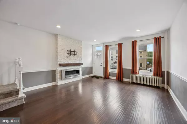 Conshohocken, PA 19428,534 SPRING MILL AVE