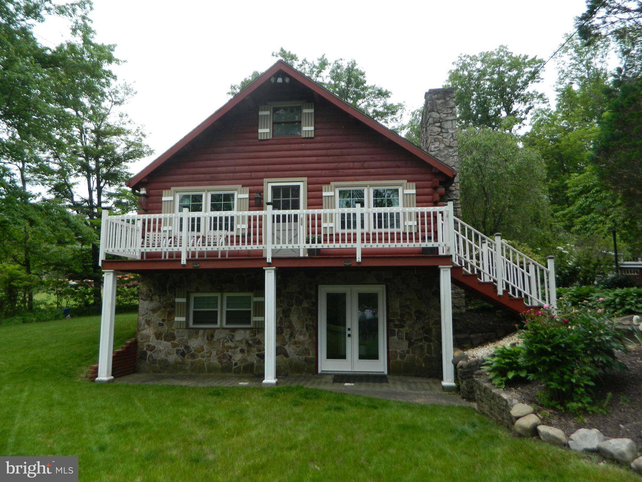 126 IVY LN, Lock Haven, PA 17745