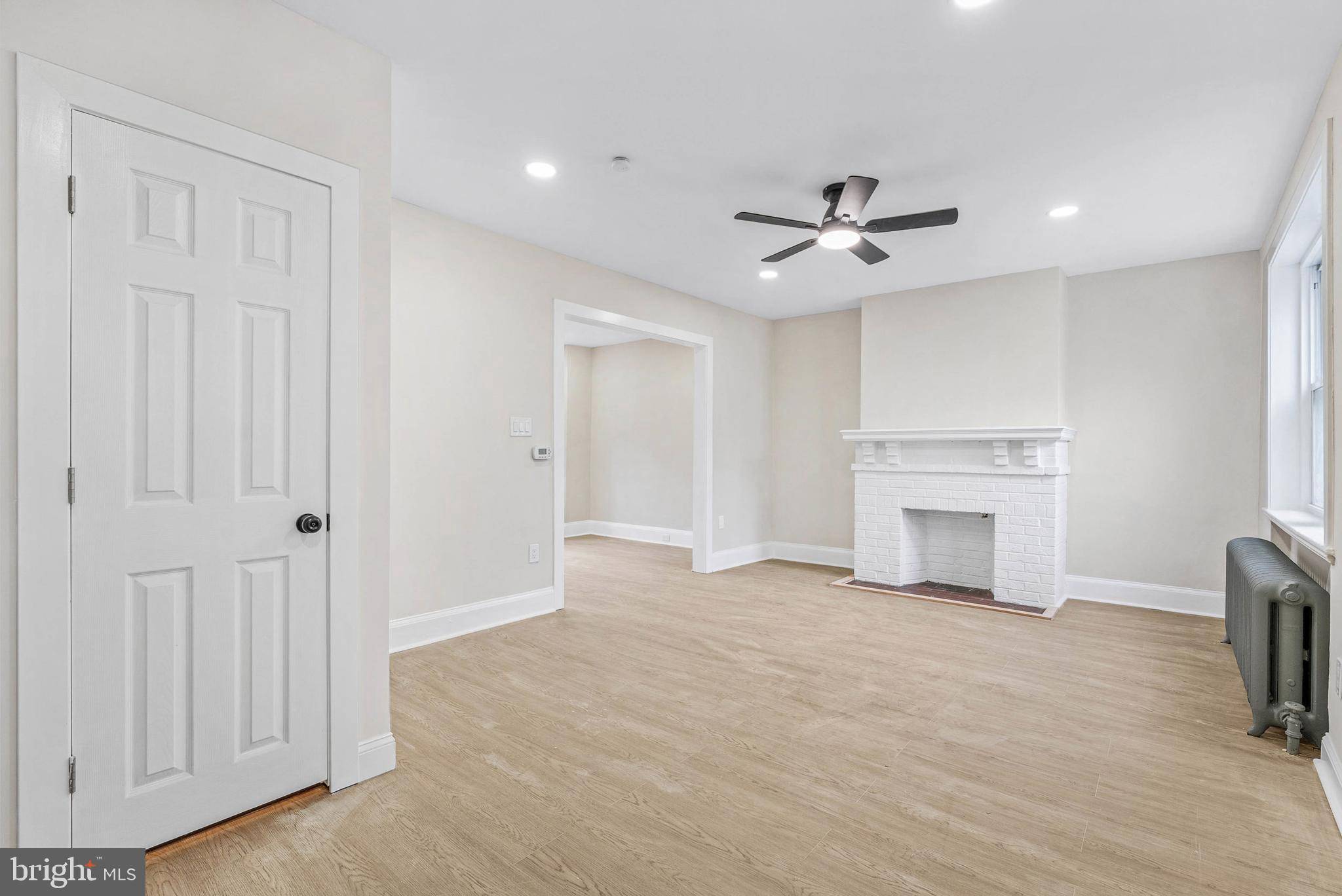 913 E STAFFORD ST, Philadelphia, PA 19138