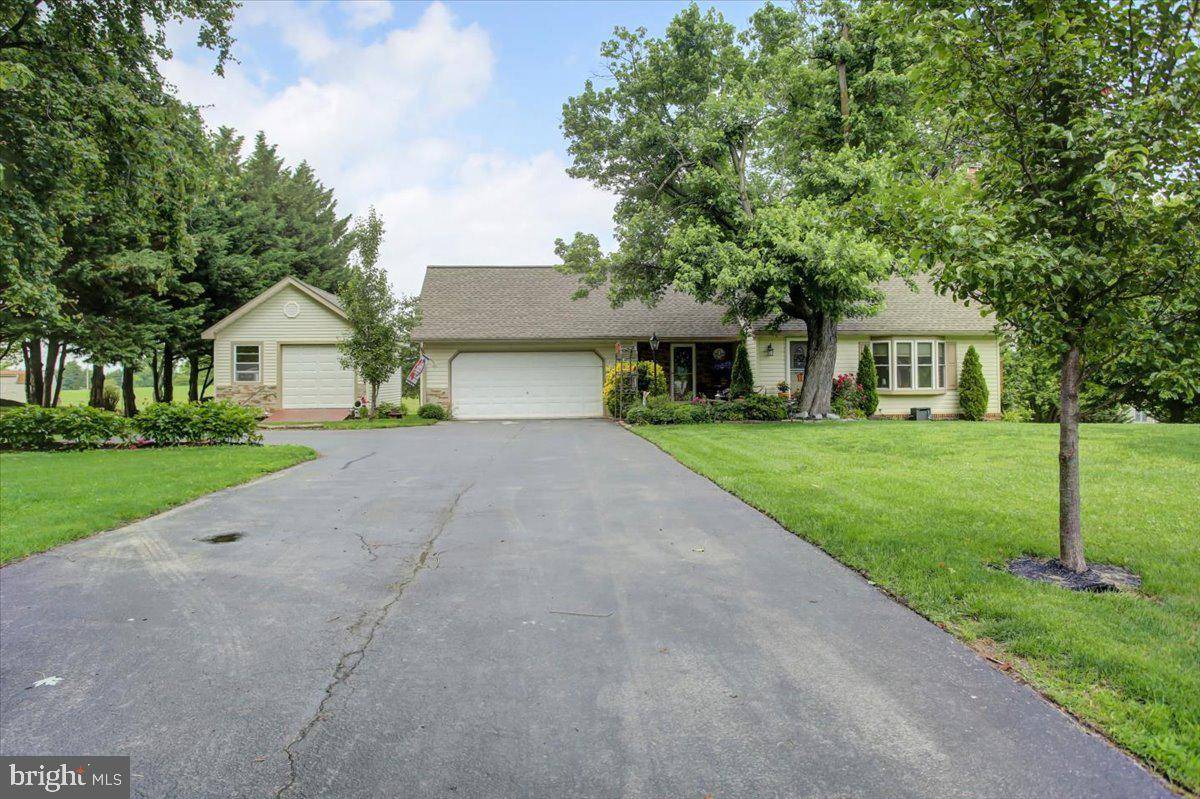 50 VALLEYVIEW DR, Littlestown, PA 17340