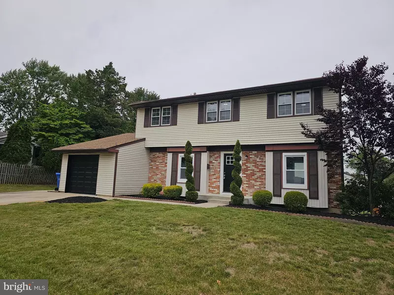 102 FORREST DR, Turnersville, NJ 08012