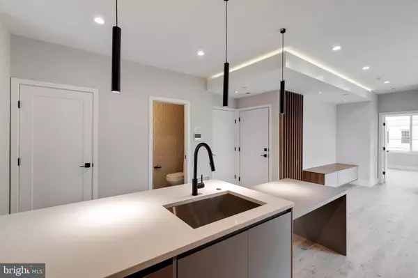 Philadelphia, PA 19145,1601 S 22ND ST #2