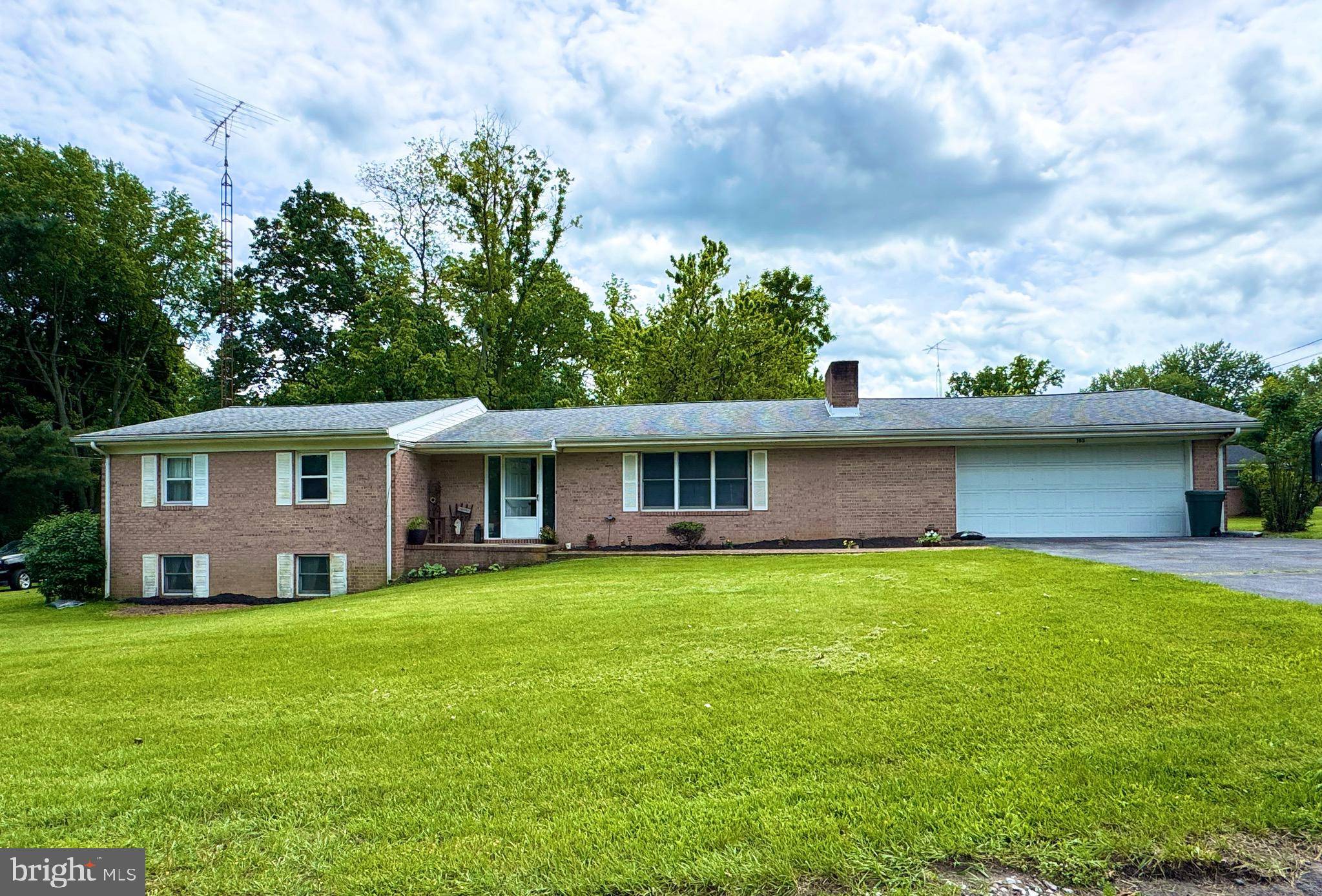 103 MYRIAH DR, Martinsburg, WV 25405