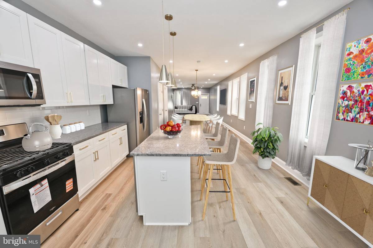 Philadelphia, PA 19143,5312 PINE ST