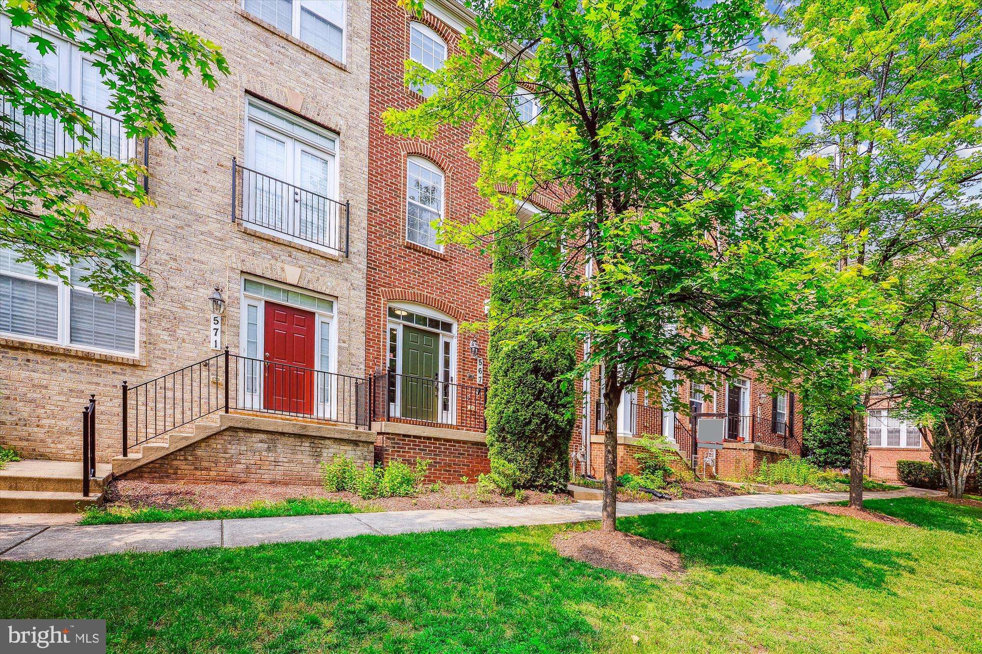 Gaithersburg, MD 20877,567 PELICAN AVE