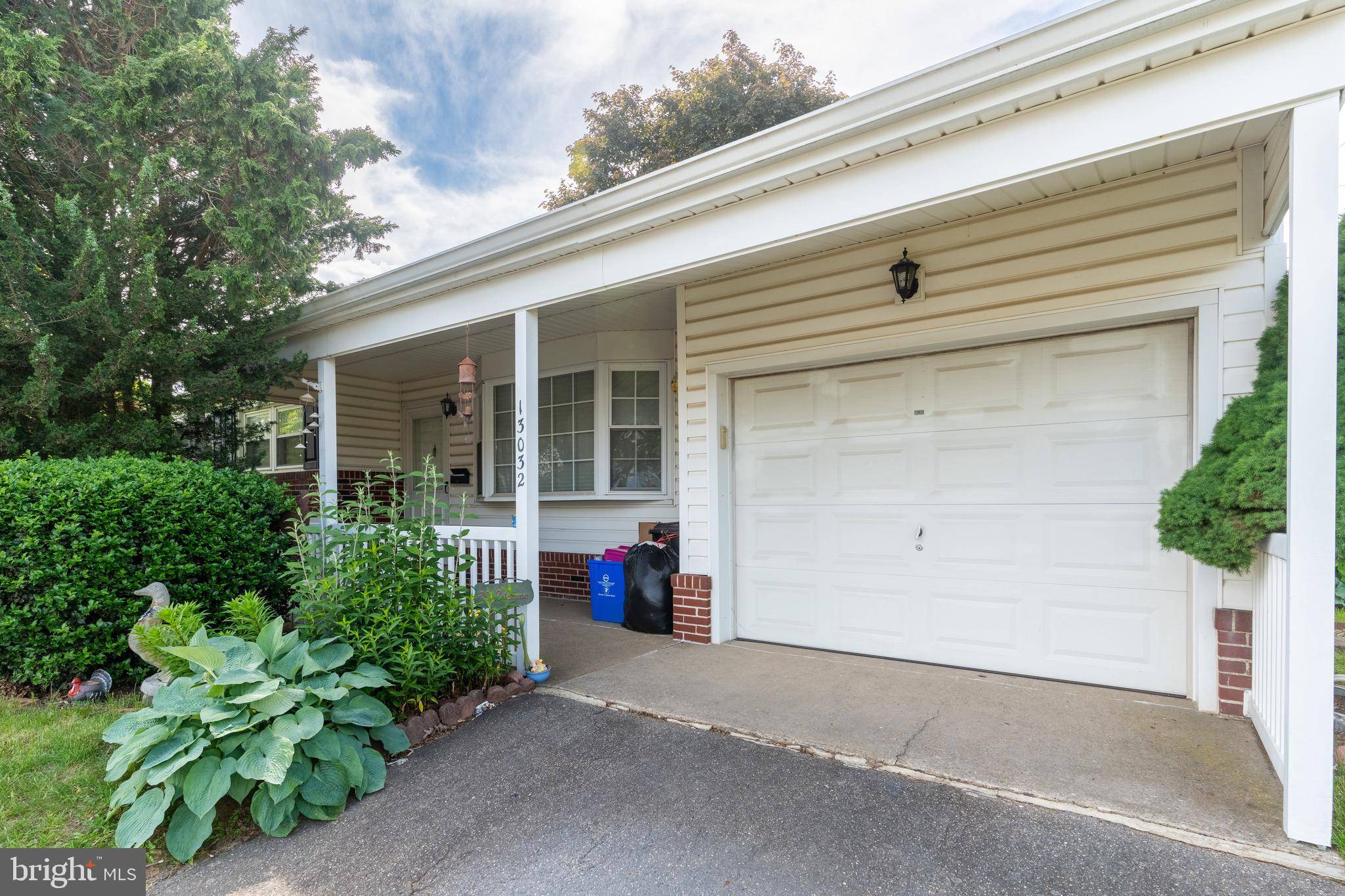 13032 WORTHINGTON RD, Philadelphia, PA 19116