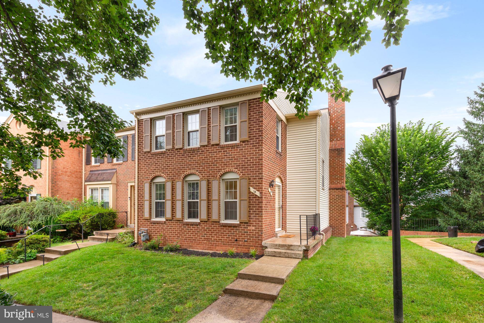 Rockville, MD 20852,19 SHAGBARK CT