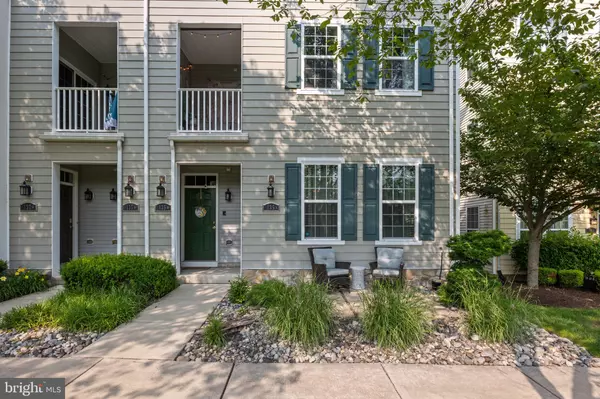 Bensalem, PA 19020,135A EQUESTRIAN ROW